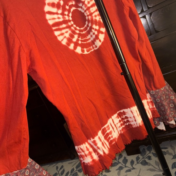 Vintage Red Women's Blouse - Picture 4 of 4